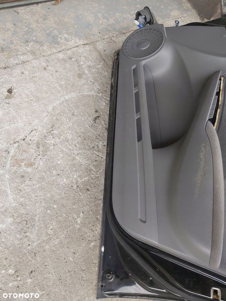 Honda Civic VIII 8 sedan drzwi prawy przód SEDAN Zdrowy rant - 4