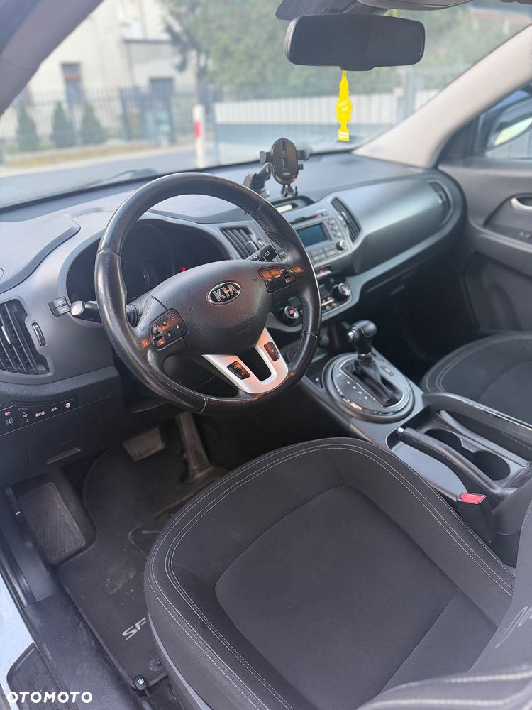 Kia Sportage 2.0 CRDI 4WD Automatik Vision - 10