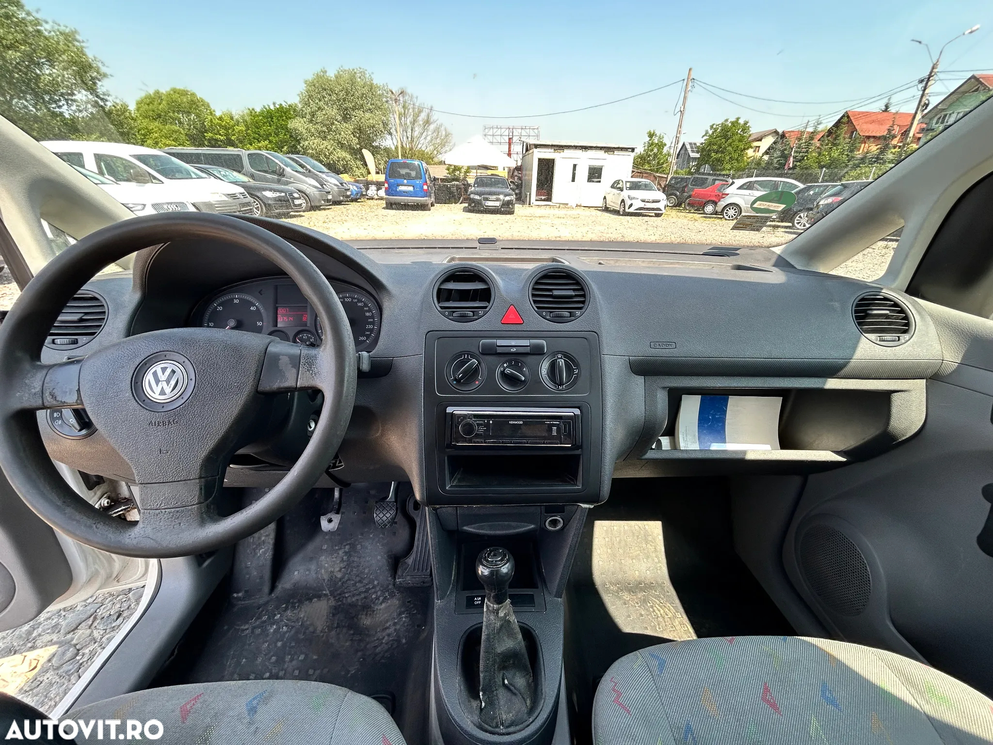 Volkswagen Caddy - 9