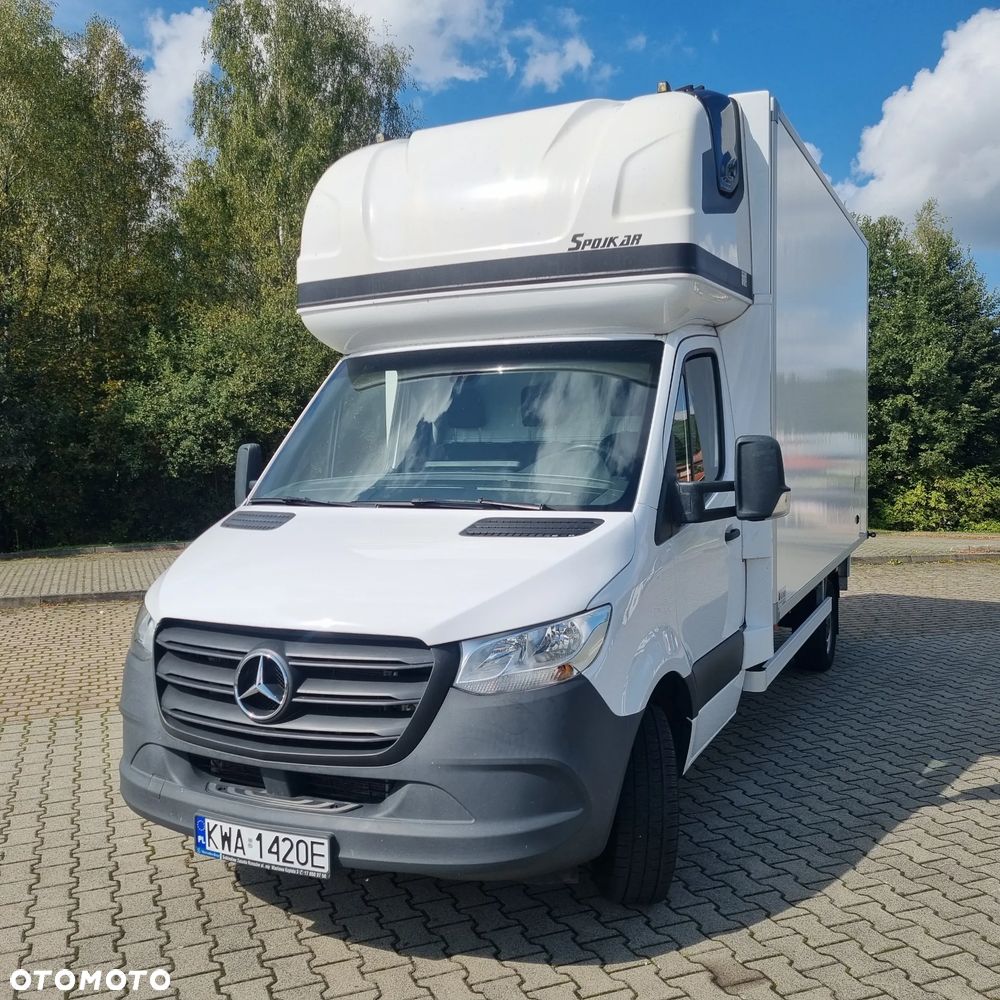 Mercedes-Benz Sprinter - 2