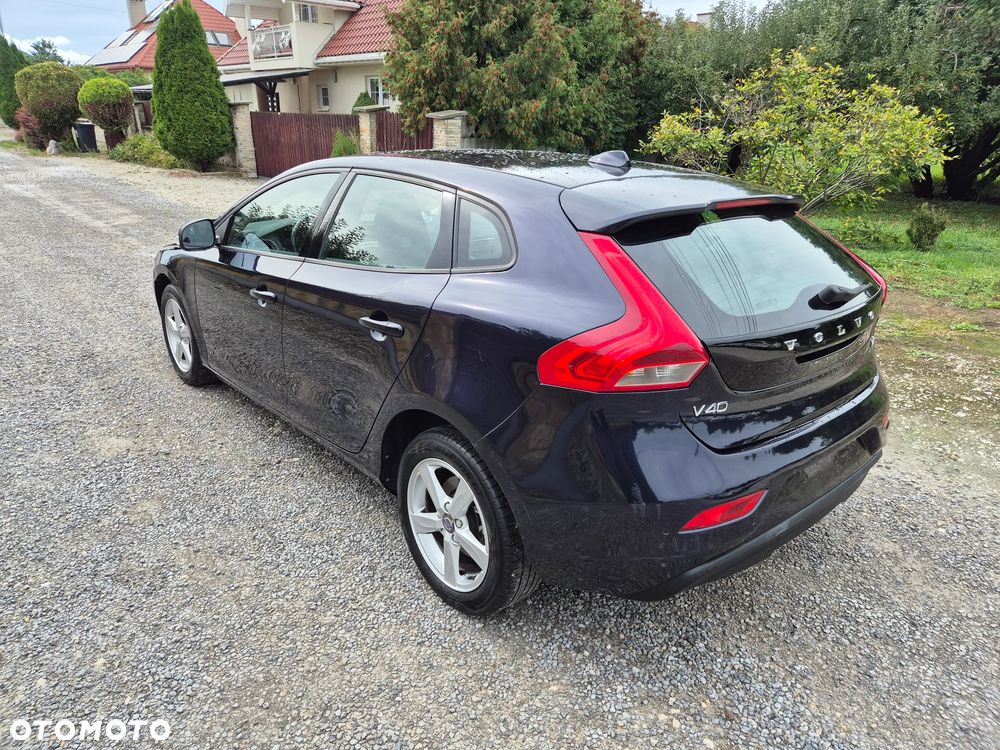 Volvo V40 D2 Geartronic Momentum - 4