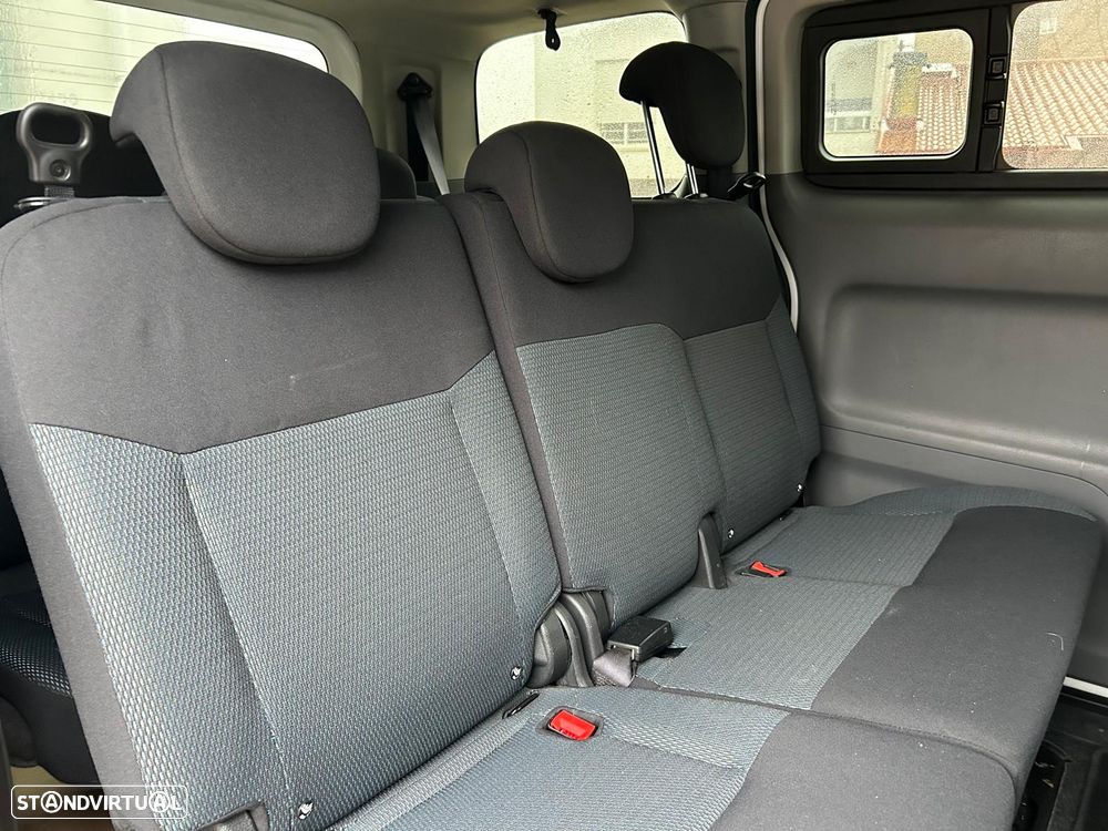 Nissan e-NV200 Evalia 7L - 19