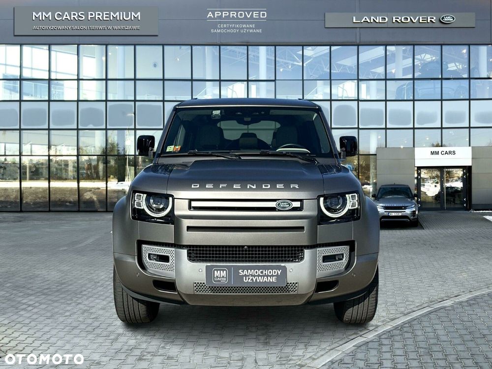 Land Rover Defender - 8
