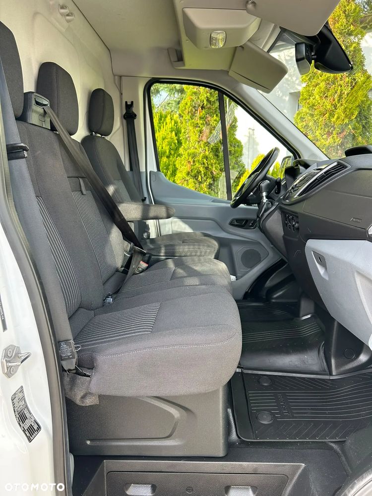 Ford Transit - 27