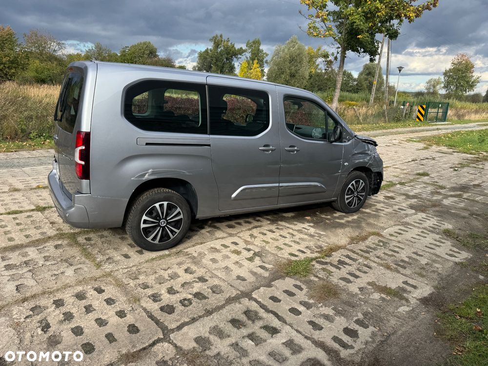 Toyota Proace City Verso 2024 photo 2