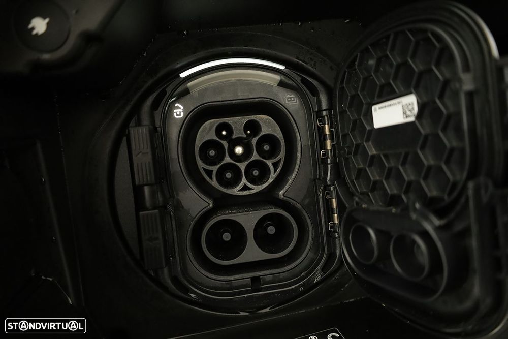 Mercedes-Benz EQA 250 AMG Line - 11