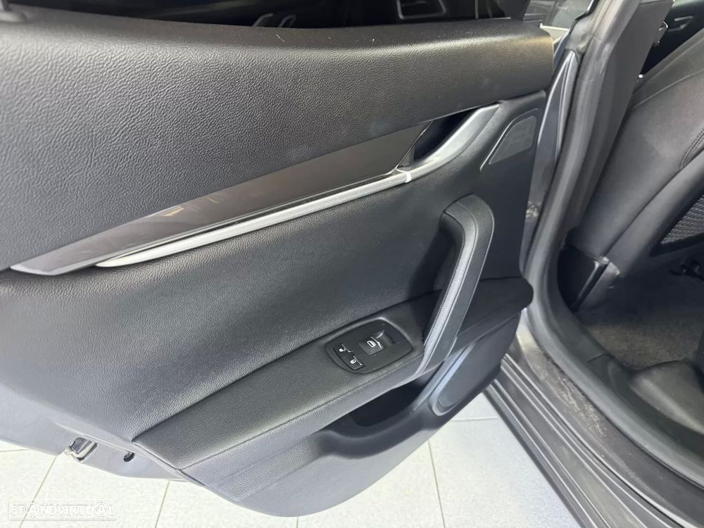 Maserati Ghibli 3.0 V6 - 31