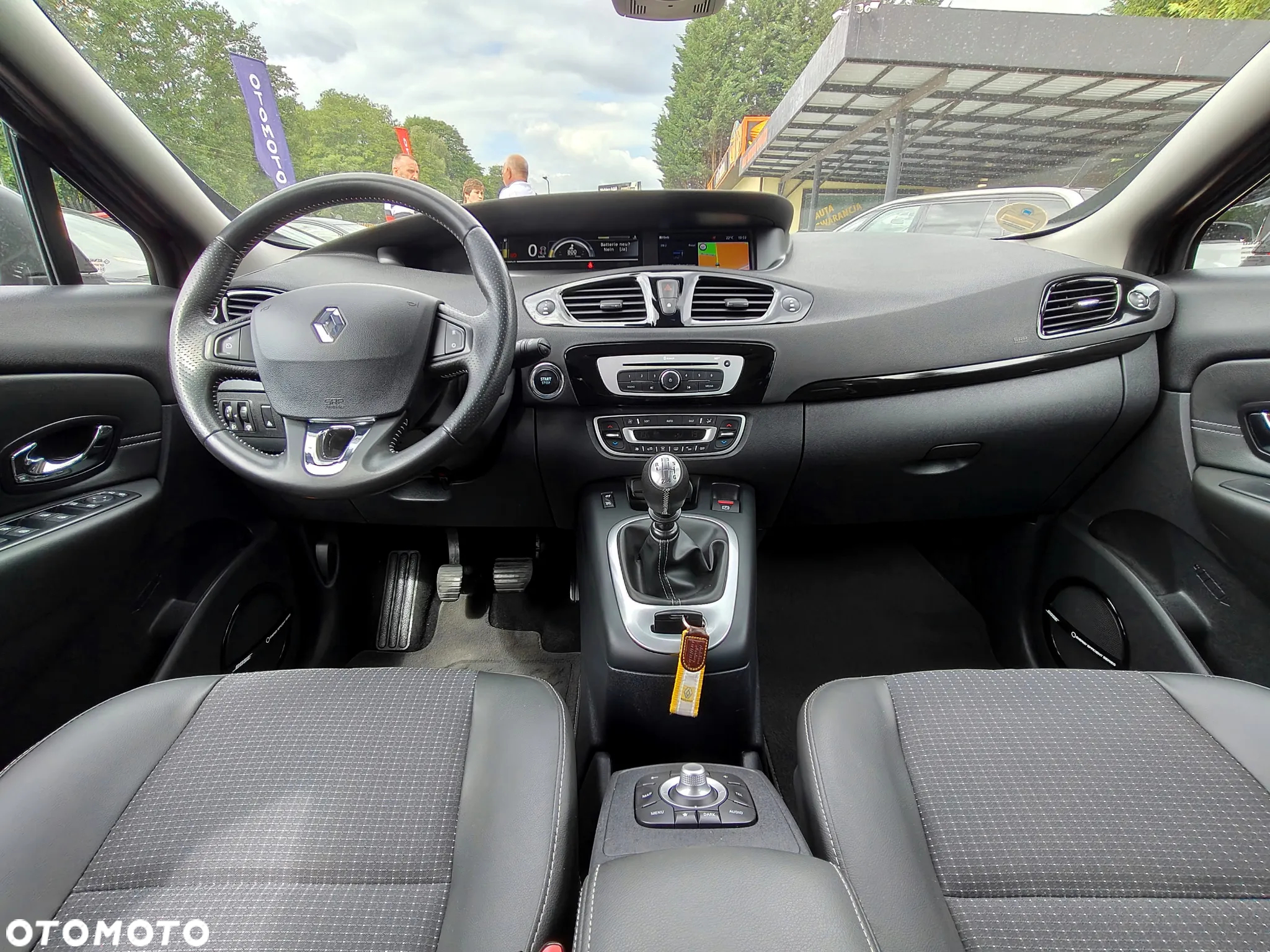 Renault Scenic 1.6 dCi Bose - 28