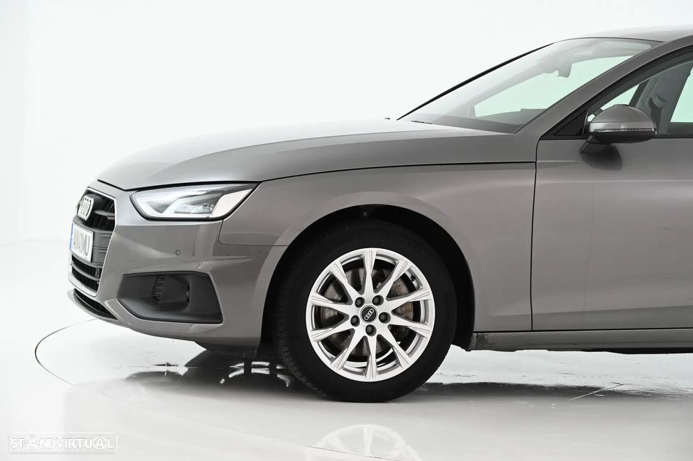 Audi A4 40 TDI S tronic - 11