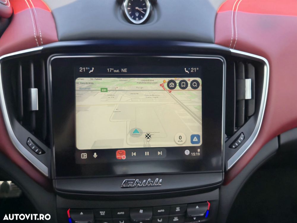 Maserati Ghibli GranLusso - 38