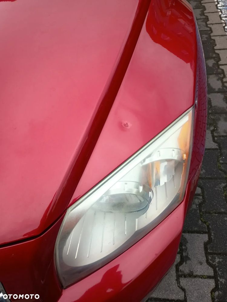 Dodge Caliber - 12