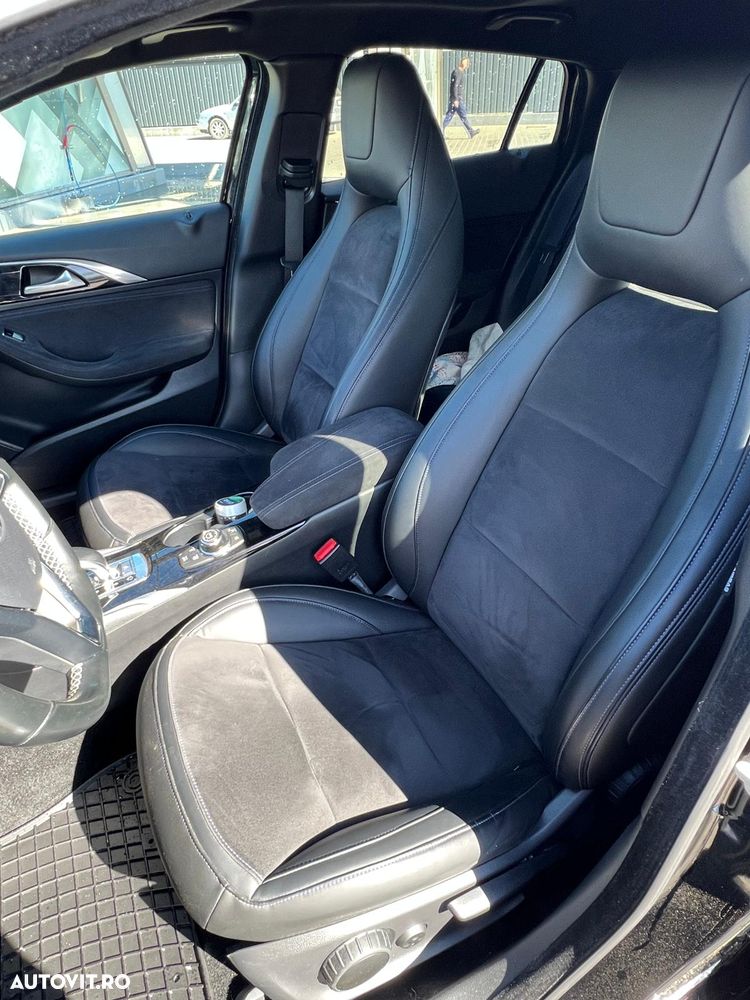 Infiniti Q30 2.2d DCT AWD Sport City Black - 9