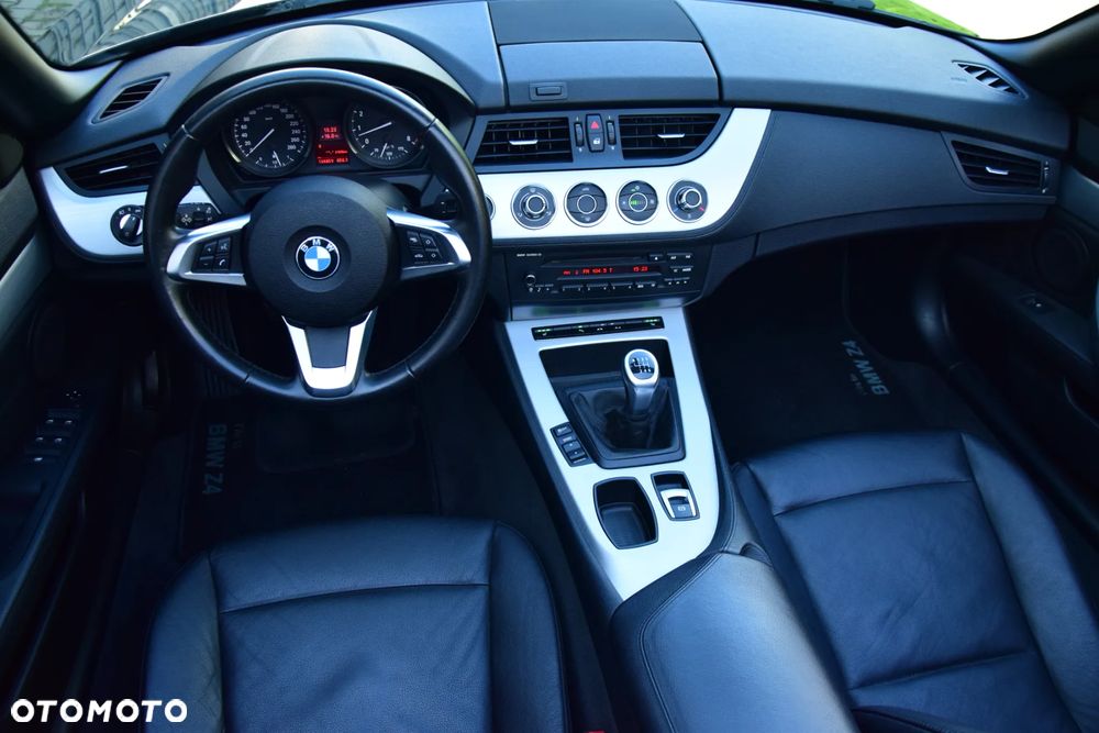 BMW Z4 sDrive30i - 33