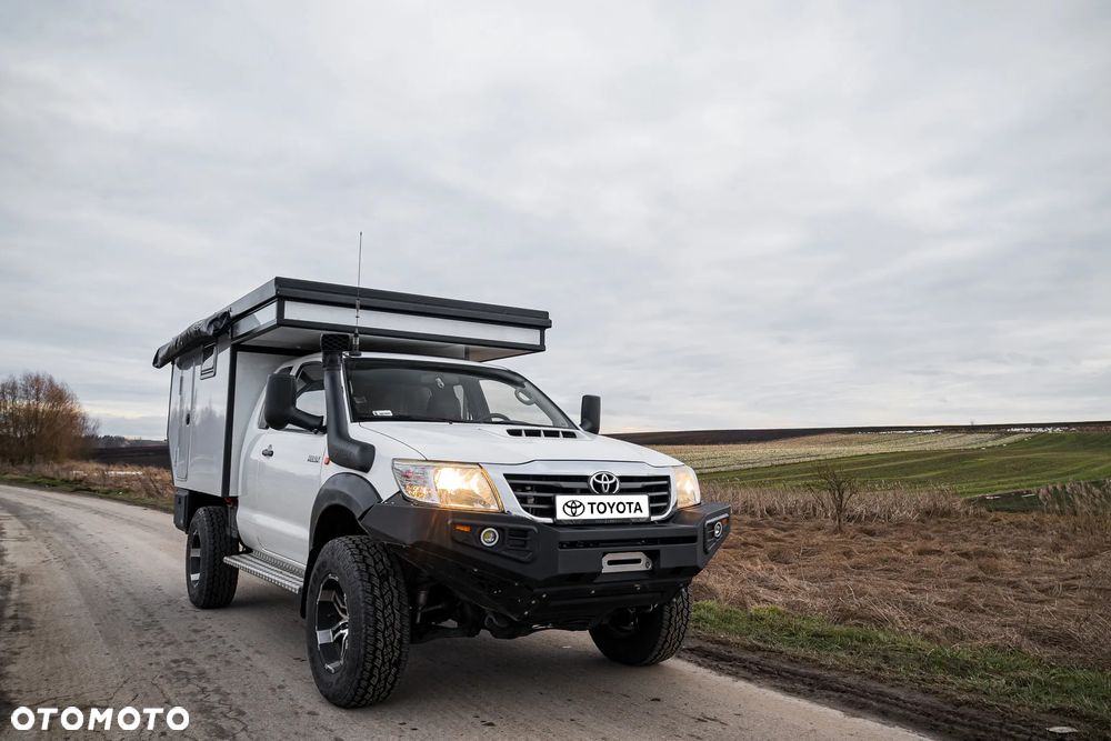 Toyota Hilux 4x4 Extra Cab - 4