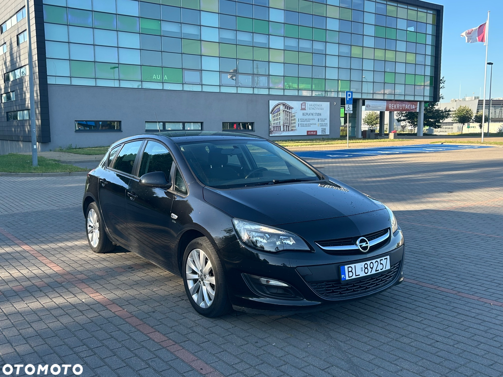 Opel Astra IV 1.4 T Active - 2
