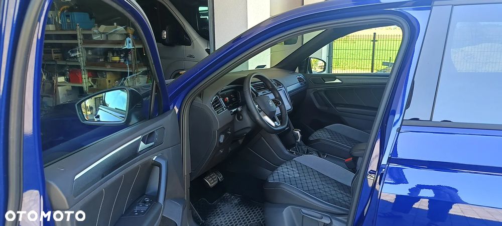 Volkswagen Tiguan 2.0 TDI SCR 4Mot R-Line DSG - 12