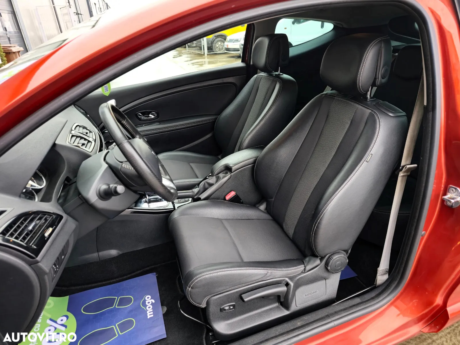 Renault Megane Coupe dCi 110 FAP EDC Bose Edition - 11