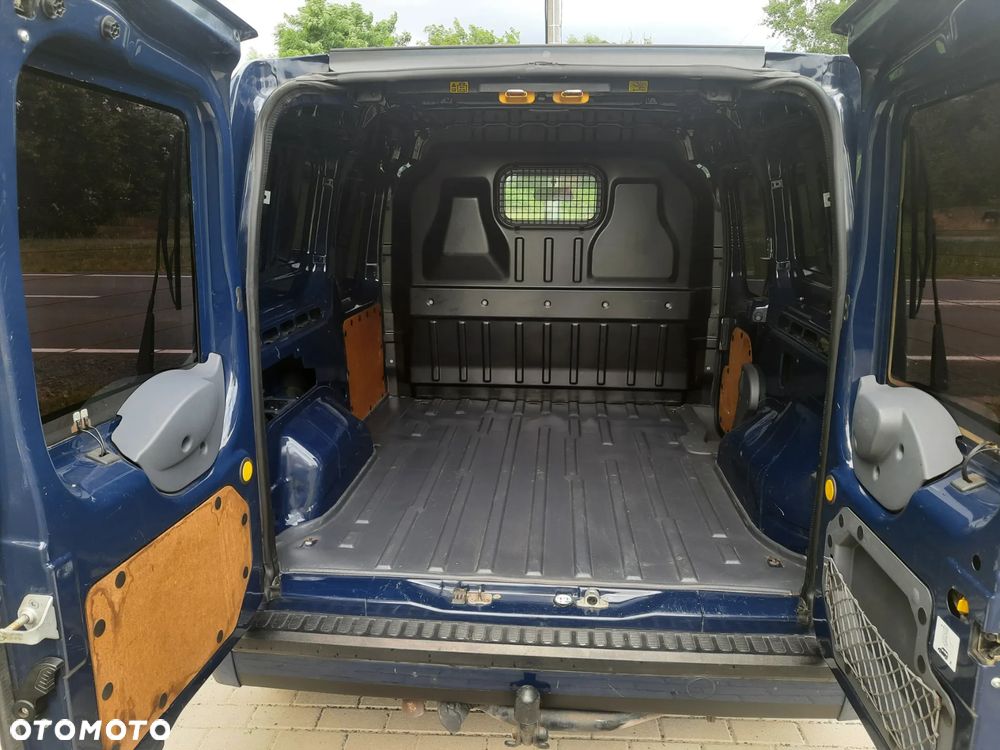 Ford Transit Connect - 12
