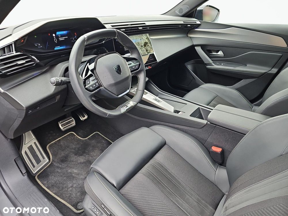 Peugeot 408 - 11