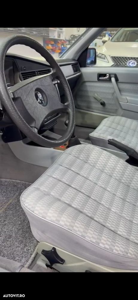Mercedes-Benz W201 - 8