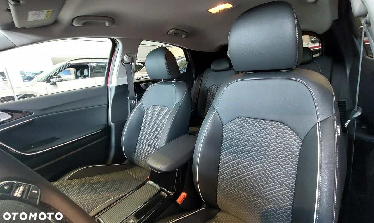 Kia XCeed - 11