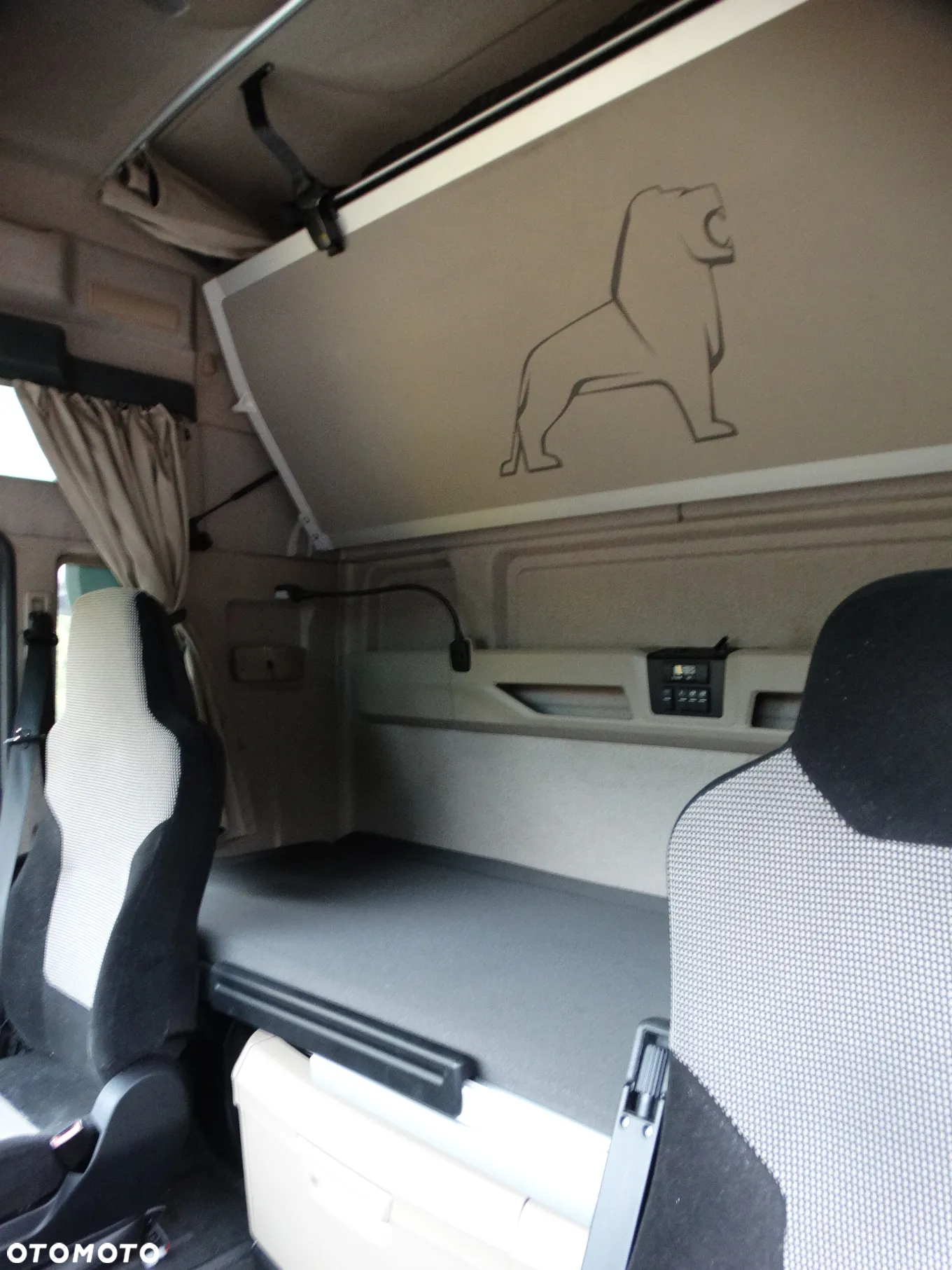 MAN TGX 18.460 XXL; z Niemiec, Serwis - 13