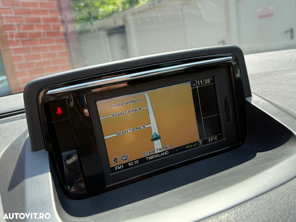 Renault Megane ENERGY TCe 115 Start & Stop LIMITED - 11