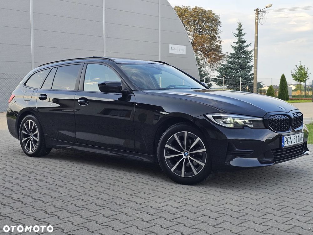 BMW Seria 3 318d Sport Line - 14