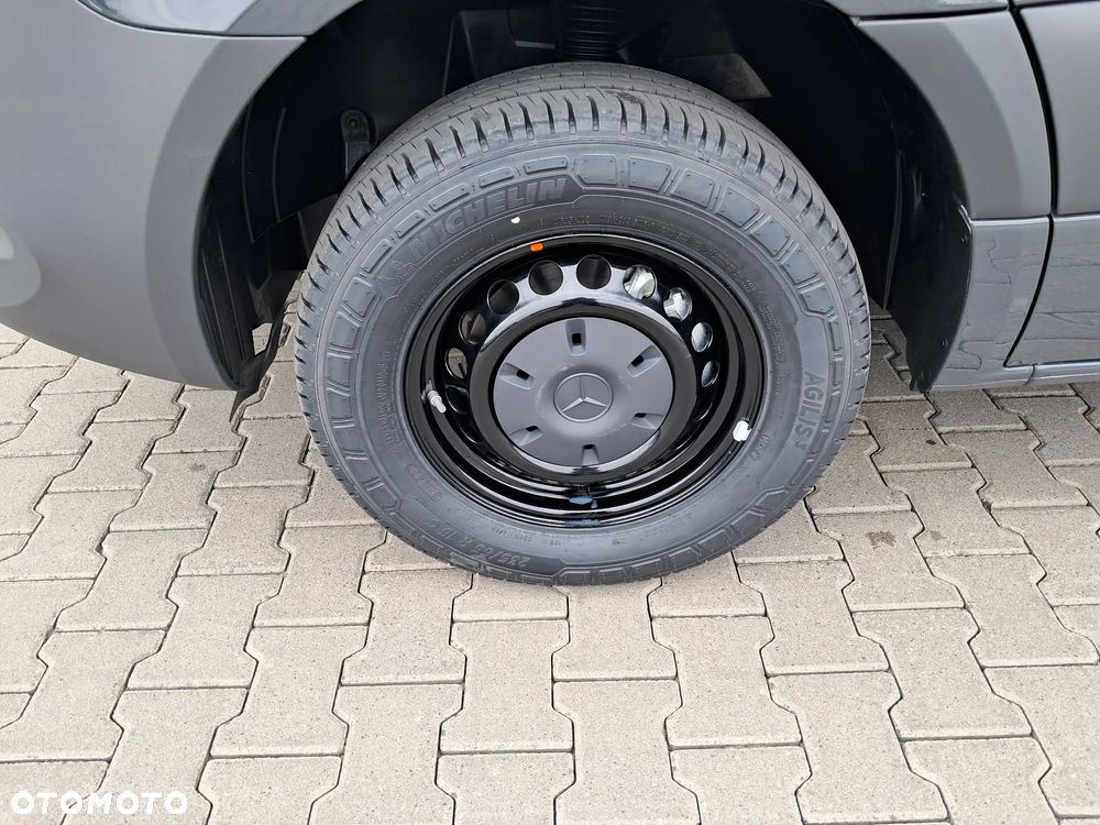Mercedes-Benz Sprinter 319 CDI Furgon PRO długi 4325 mm L3H2 - 5