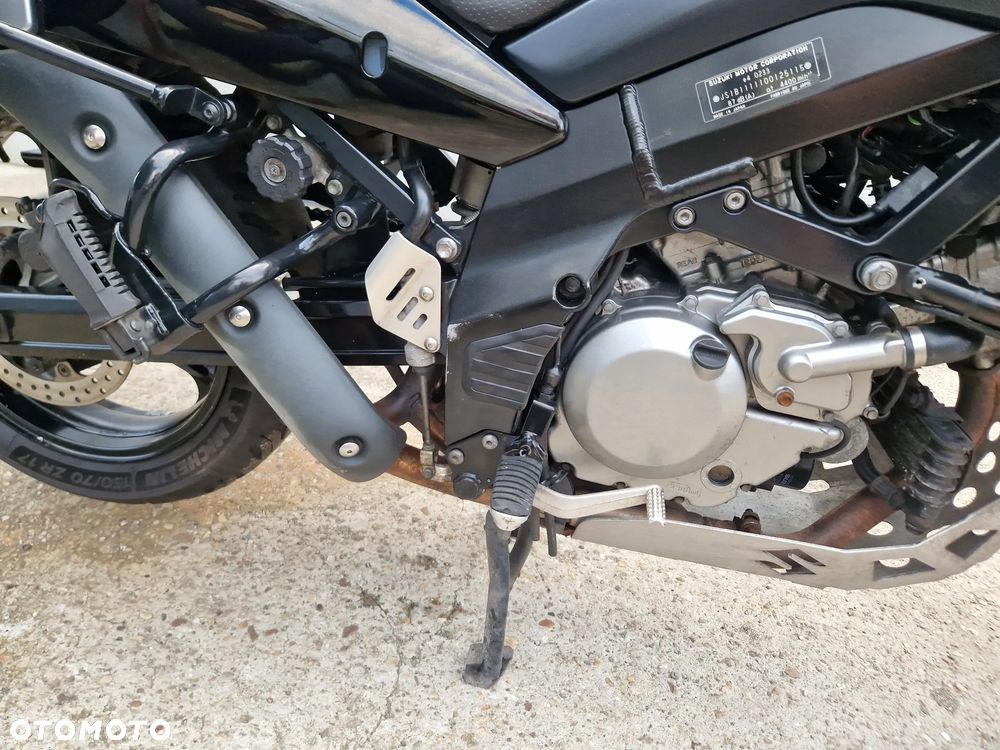 Suzuki DL - 15