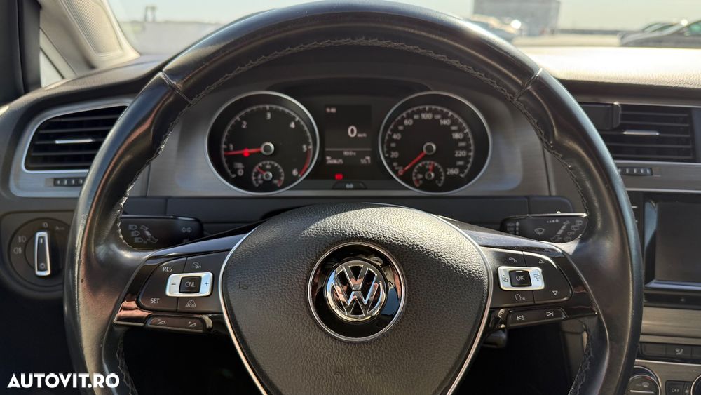 Volkswagen Golf 1.6 TDI BlueMotion Technology Comfortline - 18