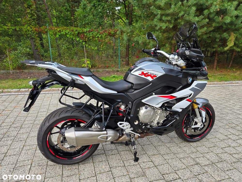 BMW XR - 16