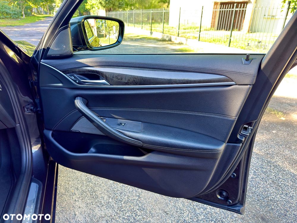 BMW Seria 5 520d Luxury Line - 10
