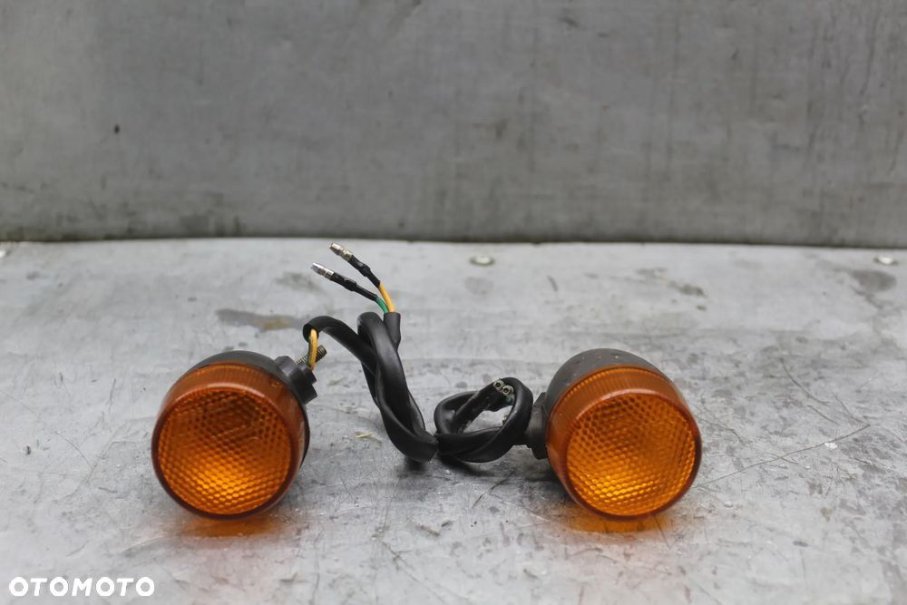 Kymco Agility 50 kierunkowskaz lewy prawy tył tylny - 1