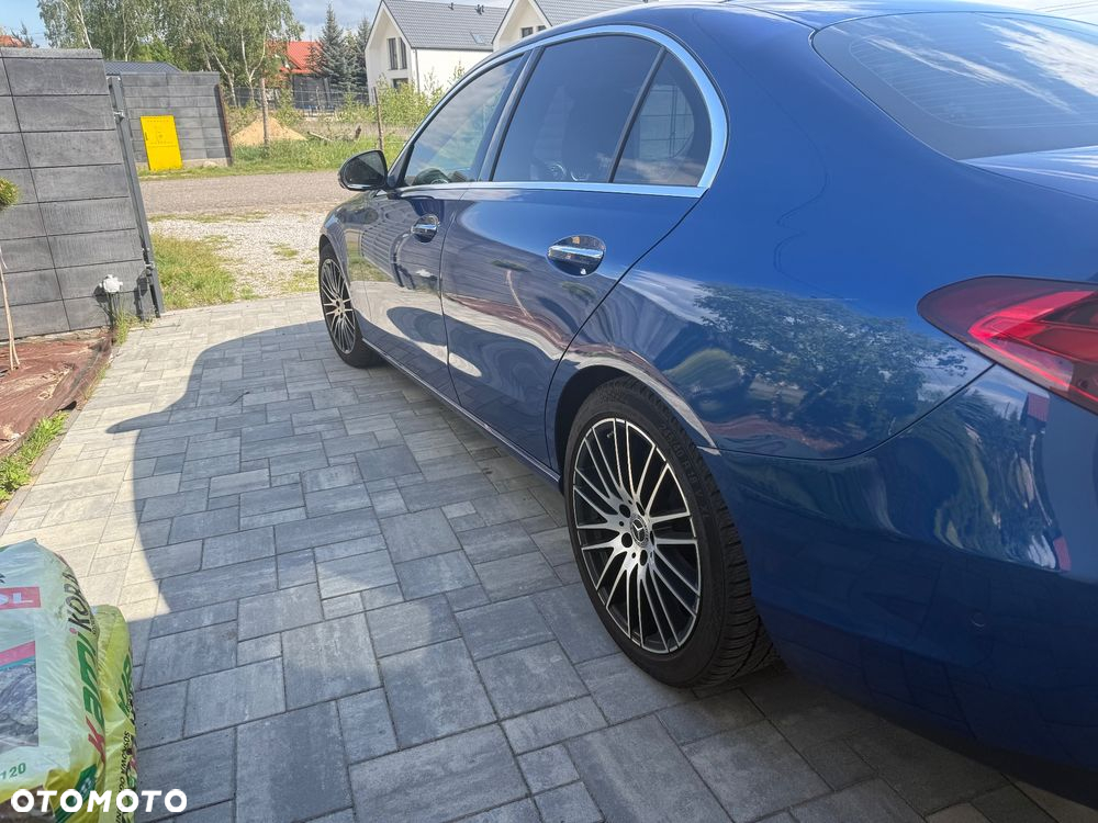Mercedes-Benz Klasa C 180 9G-TRONIC - 2