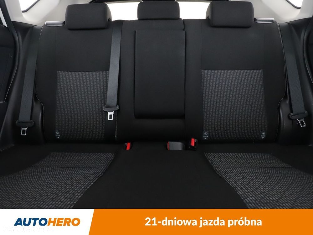 Toyota Auris - 16