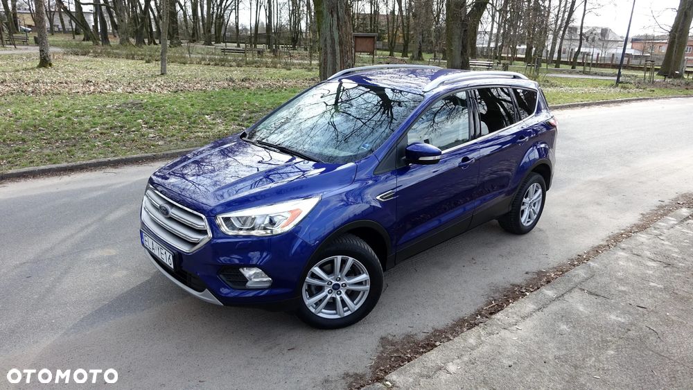 Ford Kuga - 1