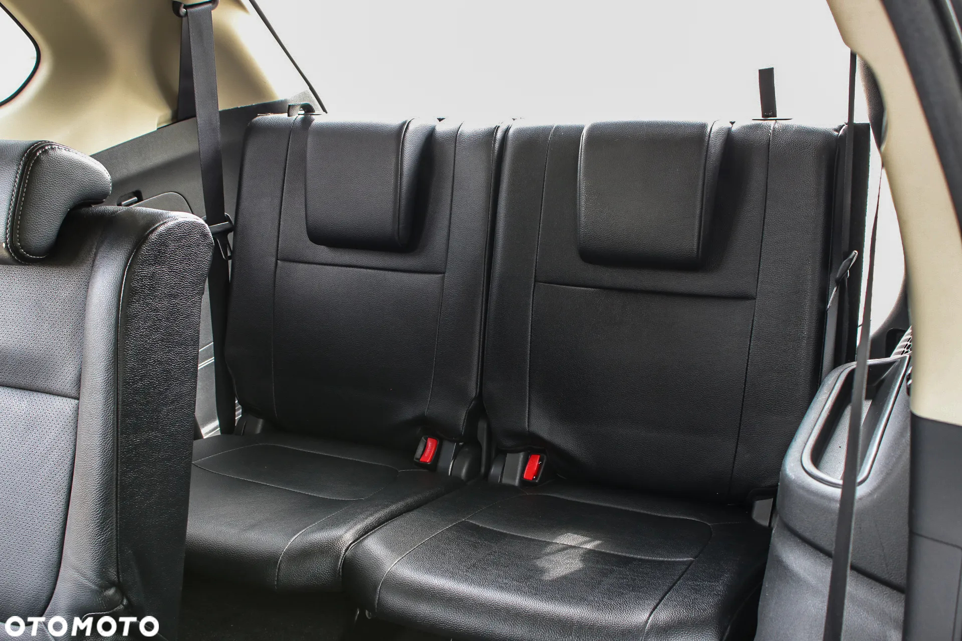 Mitsubishi Outlander 2.2 DI-D 4WD Instyle - 23