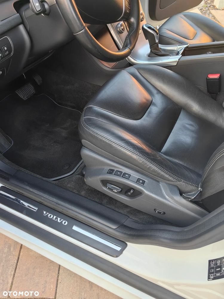Volvo XC 60 D4 Drive-E Summum - 32