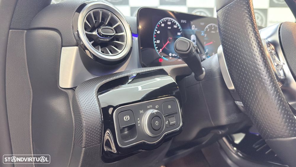 Mercedes-Benz A 200 AMG Line Aut. - 36