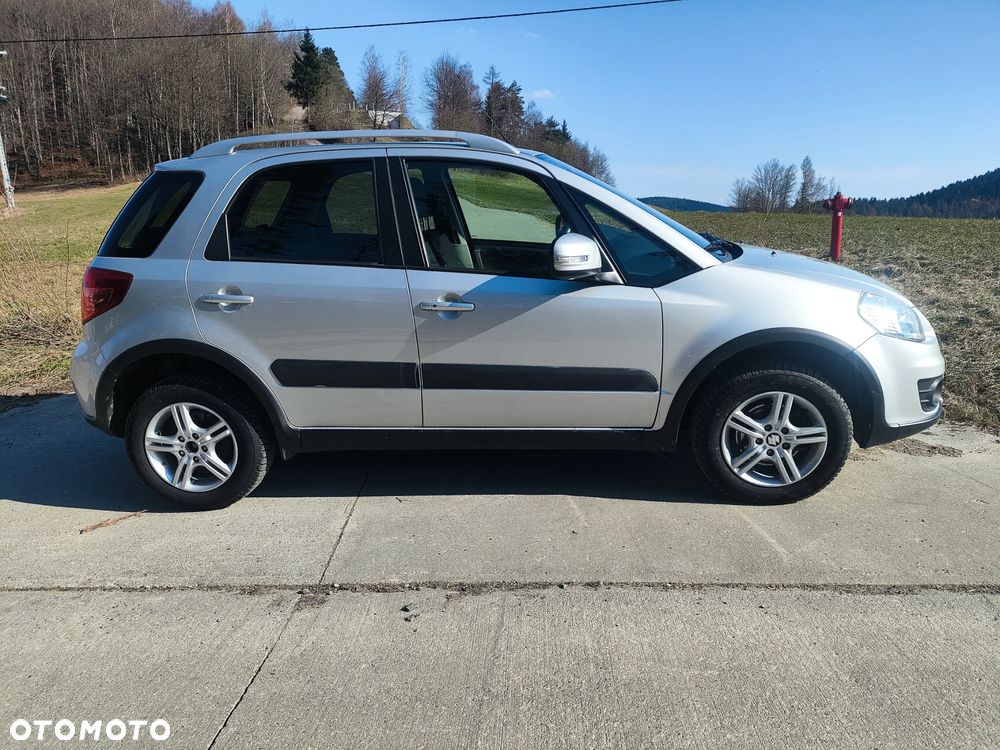 Suzuki SX4 1.6 Premium 4WD - 4