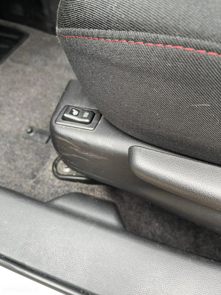 Mazda 2 1.3 Navi + - 9