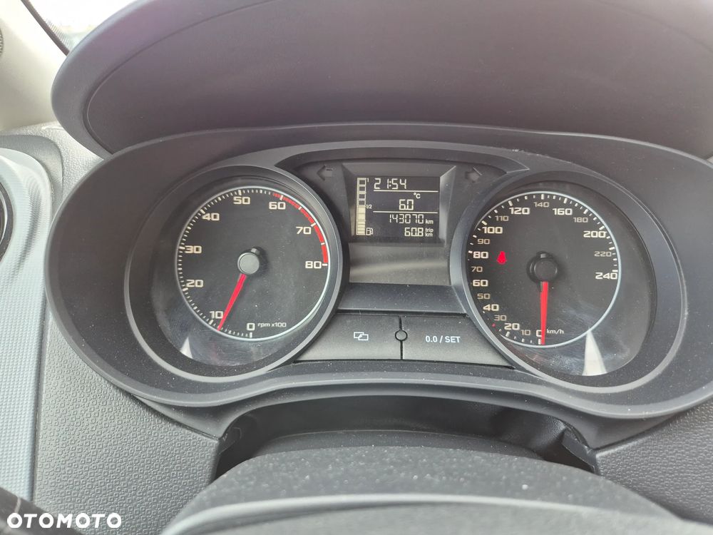 Seat Ibiza 1.4 16V Passion - 10