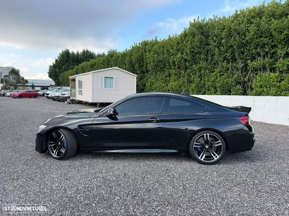 BMW M4 Auto - 12