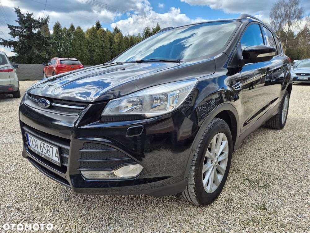 Ford Kuga 2.0 TDCi 2x4 Titanium - 4
