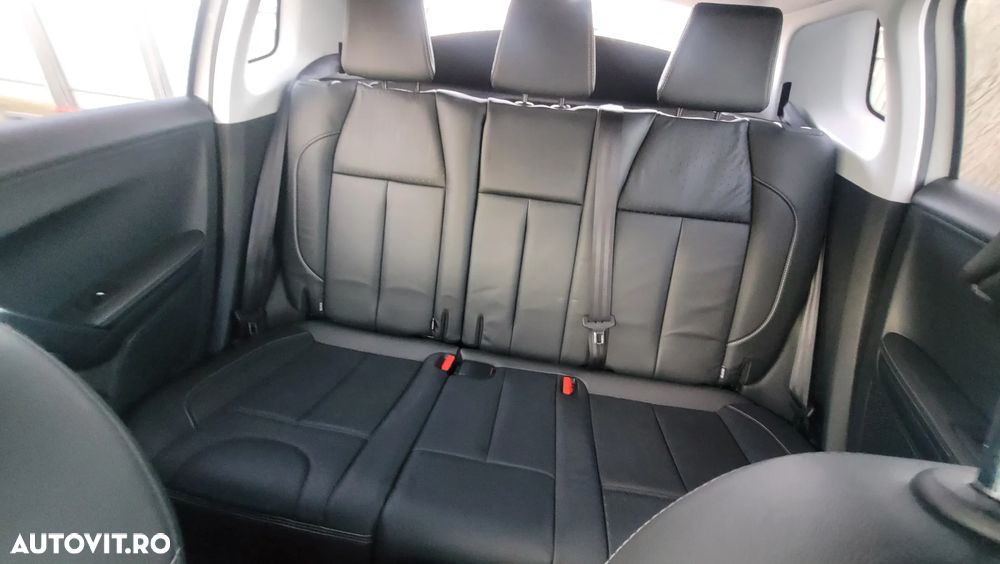 Peugeot 2008 BlueHDi FAP 120 STOP & START Allure - 9