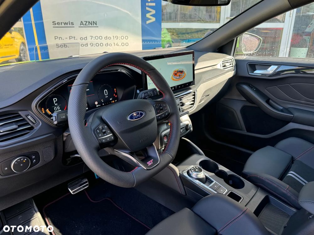 Ford Focus 2.3 EcoBoost ST X - 12