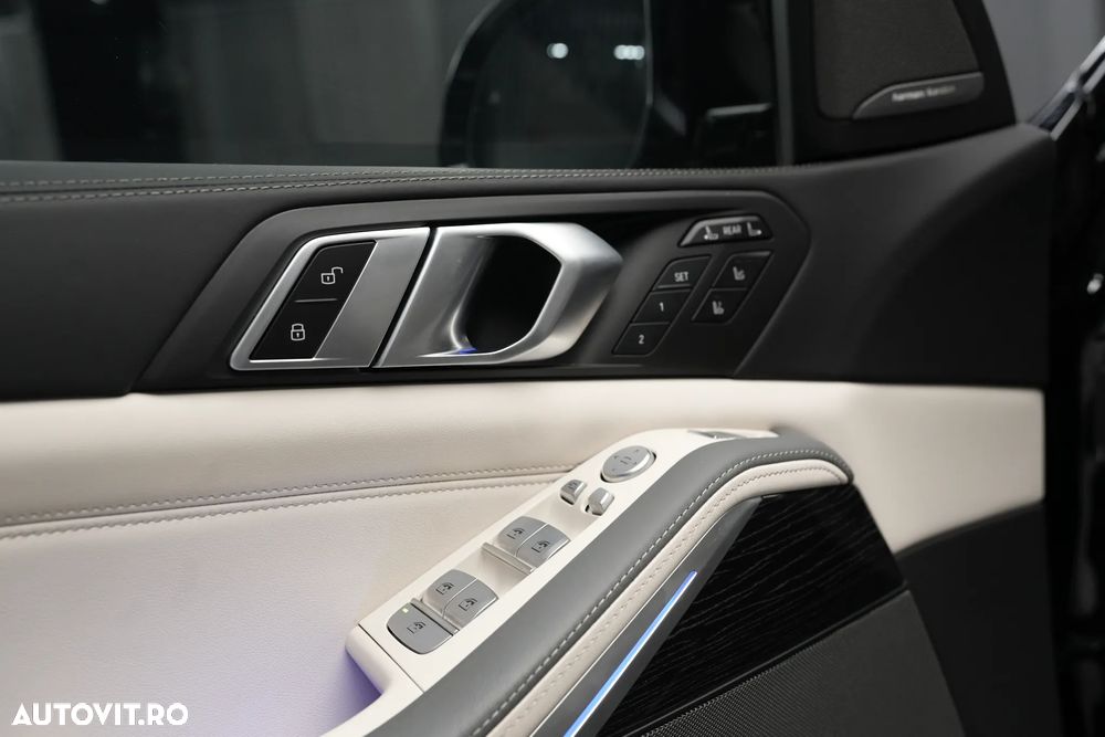 BMW X7 M60i xDrive AT MHEV - 10