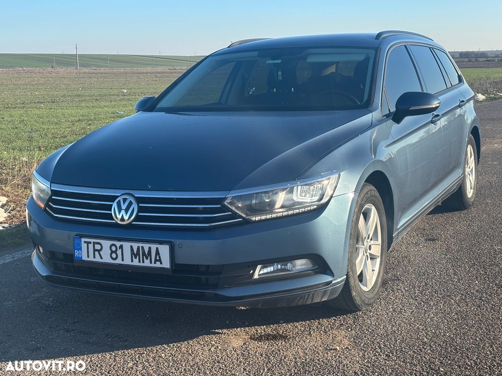 Volkswagen Passat 2.0 TDI DSG (BlueMotion Technology) Comfortline - 1