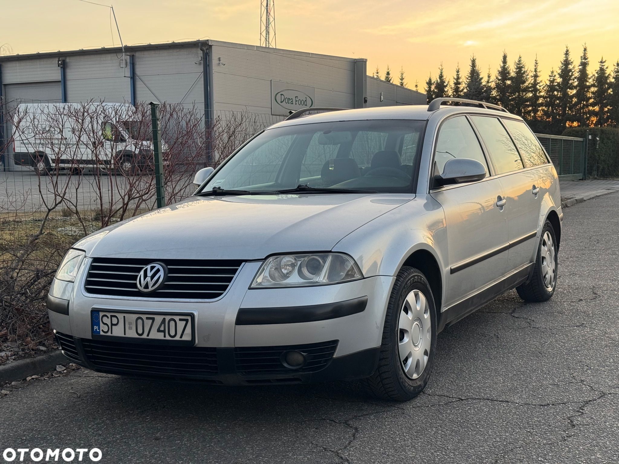 Volkswagen Passat 1.9 TDI Highline - 1